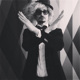 11094847_10205262175371976_140857225_n