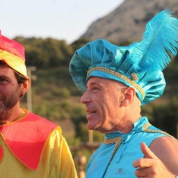 185103_4419307122329_1020802443_n