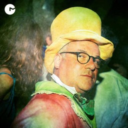 185159_4417856606067_8574762_n