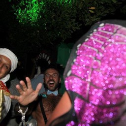 217817_4419235720544_183104776_n