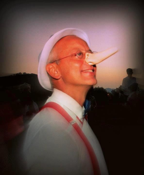 248439_4419074396511_833500482_n