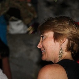 253483_4419235440537_899867891_n