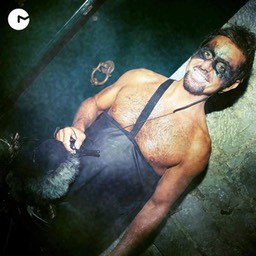 253506_4417835565541_2040175724_n