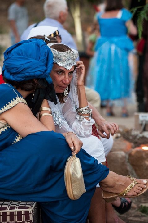 255402_4419643170730_1500324846_n