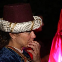 255590_4419269321384_140129451_n