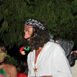 260098_4419231960450_129649924_n