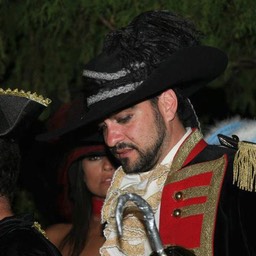 262388_4419129197881_1729903879_n