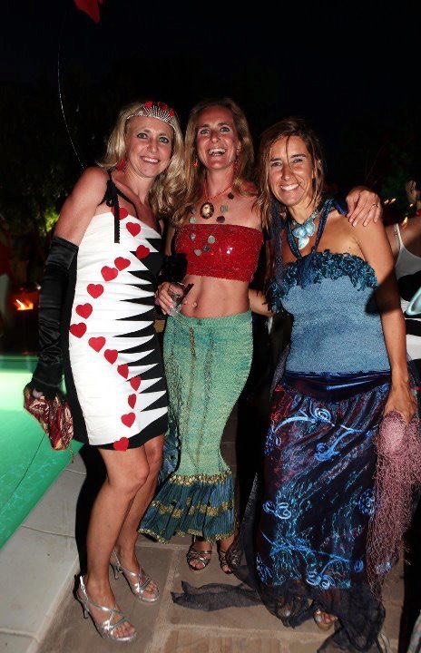 262965_4419421045177_1094766070_n