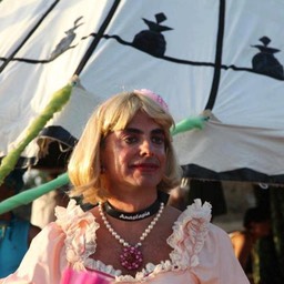 304011_4419154758520_335662614_n