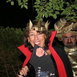 304667_4419233200481_1298889015_n