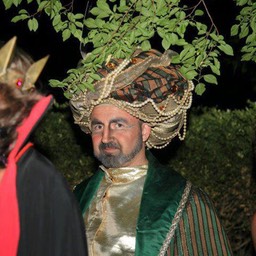 309114_4419237360585_1574378305_n