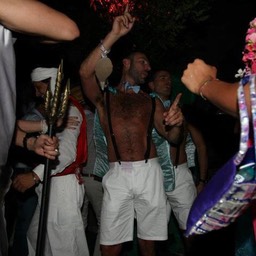 316776_4419144838272_491027134_n