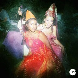 377589_4417844805772_516122700_n