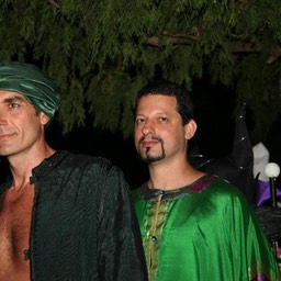 379975_4419159118629_1190240701_n