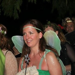 380165_4419120437662_400453604_n