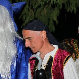 383370_4419144478263_1653147147_n