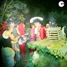 396401_4417868686369_609351683_n