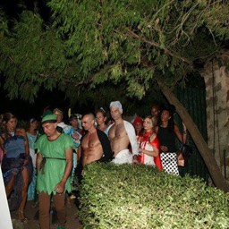 402341_4419252280958_1223795974_n