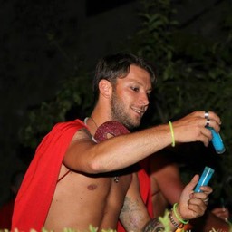 402947_4419282361710_1734043818_n