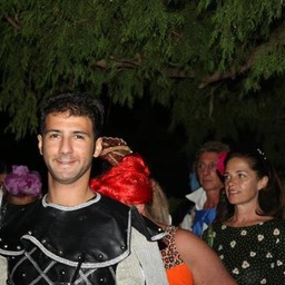 419241_4419291081928_1668353934_n