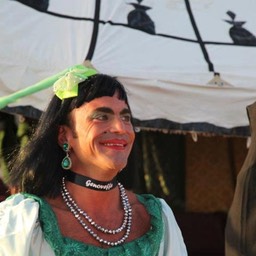 422707_4419115157530_1430262968_n