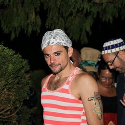 422809_4419228520364_1745123210_n