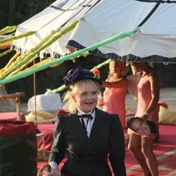 422818_4419142878223_897775775_n