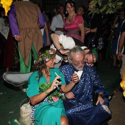 423639_4419250920924_28302724_n