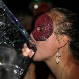 427787_4419129677893_81539714_n