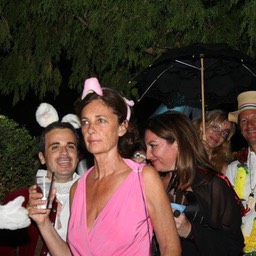 429832_4419270001401_36422438_n