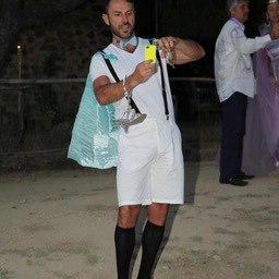 431331_4419278721619_1911085260_n