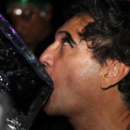 480238_4419289481888_176662390_n