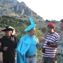 488154_4419289081878_153909951_n