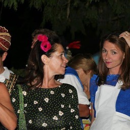 527056_4419279441637_1847454740_n