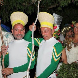 534219_4419162118704_234558568_n