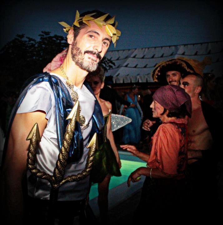 534358_4419047475838_1296066084_n