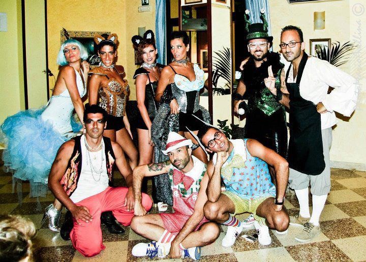 538729_4417797244583_1231226098_n