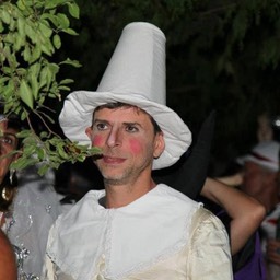 539293_4419291881948_16746691_n