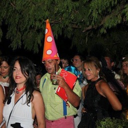 546185_4419132717969_1951369602_n