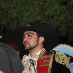 550493_4419229160380_1726843939_n