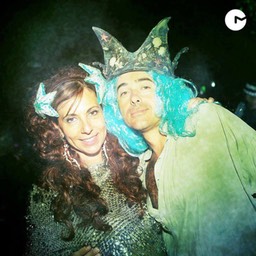 551574_4417861966201_191483813_n