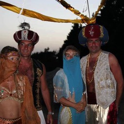 551865_4419287441837_1301804148_n