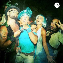 551965_4417836805572_632266114_n