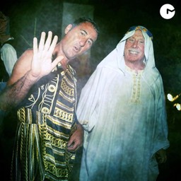 560476_4417835165531_882895381_n