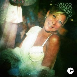 560890_4417853405987_716268244_n