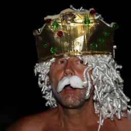 560928_4419217600091_2095752531_n