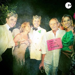 564366_4417861606192_961586057_n