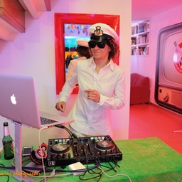 0029 AntonTvParty