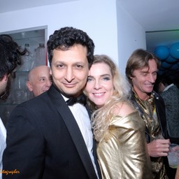 0472 AntonTvParty